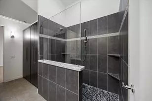 1609 St Charles St, Houston, TX 77003 - Photo 27