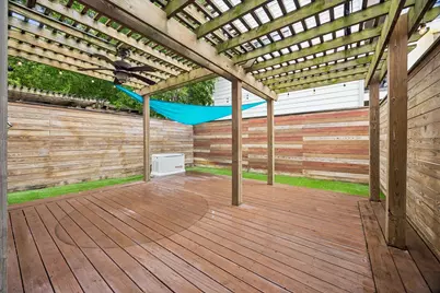 1609 Saint Charles Street #B, Houston, TX 77003 - Photo 7