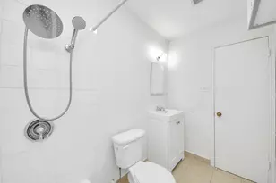 10372 Hammerly Blvd, Houston, TX 77043 - Photo 29