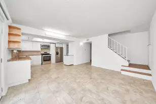 10372 Hammerly Blvd, Houston, TX 77043 - Photo 17