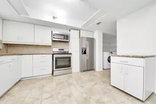 10372 Hammerly Blvd, Houston, TX 77043 - Photo 15