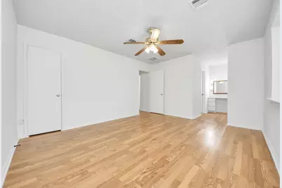 10372 Hammerly Boulevard #25, Houston, TX 77043 - Photo 3