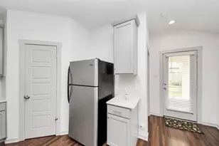 2906 Chase Cross Ln, Houston, TX 77047 - Photo 15