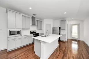 2906 Chase Cross Ln, Houston, TX 77047 - Photo 9