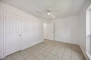 1217 E Brown Ln, Deer Park, TX 77536 - Photo 11