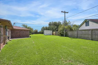1217 E Brown Lane, Deer Park, TX 77536 - Photo 15