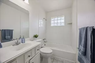1217 E Brown Ln, Deer Park, TX 77536 - Photo 9