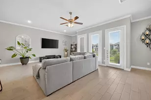 2013 Kirby Landing Dr, Houston, TX 77051 - Photo 5