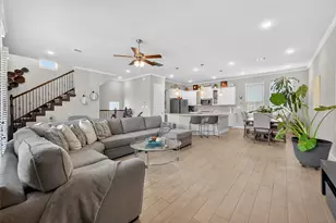 2013 Kirby Landing Dr, Houston, TX 77051 - Photo 7