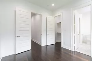 1032 W 21st St, Houston, TX 77008 - Photo 11
