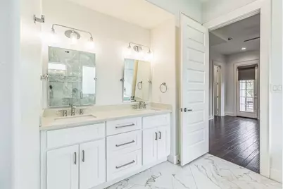 1032 W 21st Street, Houston, TX 77008 - Photo 17