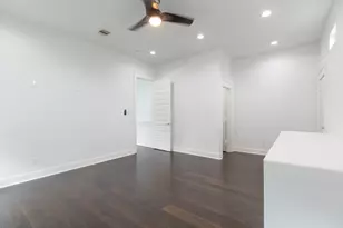 1032 W 21st St, Houston, TX 77008 - Photo 25