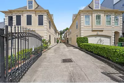5718 Winsome Lane Lane, Houston, TX 77057 - Photo 3