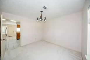 13211 Rosstown Dr, Sugar Land, TX 77478 - Photo 9