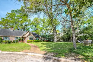 531 Briar Path Dr, Houston, TX 77079 - Photo 3