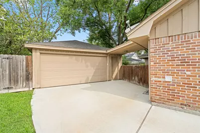 531 Briar Path Drive, Houston, TX 77079 - Photo 29