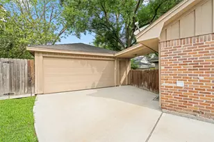 531 Briar Path Dr, Houston, TX 77079 - Photo 29