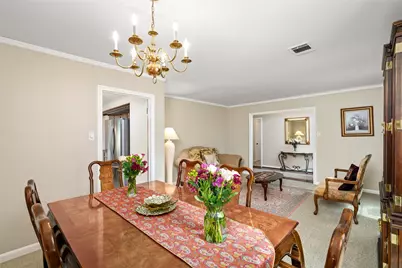 531 Briar Path Drive, Houston, TX 77079 - Photo 9