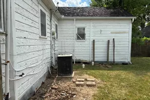 1110 San Jacinto St, Rosenberg, TX 77471 - Photo 5
