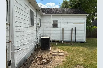 1110 San Jacinto Street, Rosenberg, TX 77471 - Photo 5