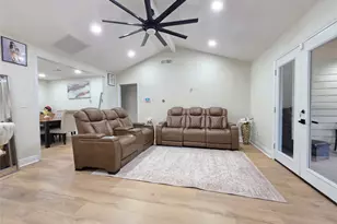 5505 Melanite Ave, Houston, TX 77053 - Photo 9
