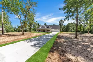 1087 Jones Rd, New Waverly, TX 77358 - Photo 7