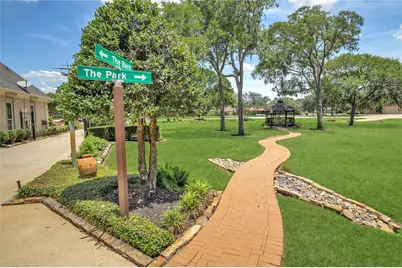 204 Oak Drive, Friendswood, TX 77546 - Photo 47
