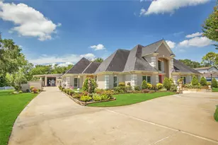 204 Oak Dr, Friendswood, TX 77546 - Photo 3
