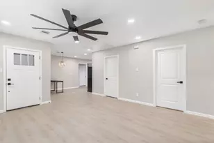 4231 Hartsville Rd, Houston, TX 77047 - Photo 11