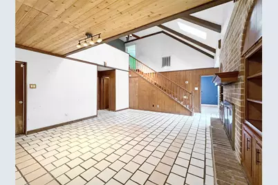 4308 Meadow Glenn Drive, Dickinson, TX 77539 - Photo 9