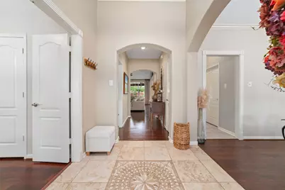 102 Barrington Pointe Court, League City, TX 77573 - Photo 7