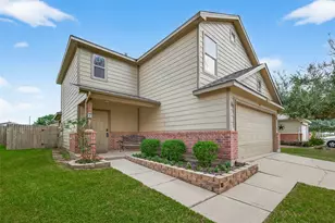 8311 Tartan Ct, Rosharon, TX 77583 - Photo 3