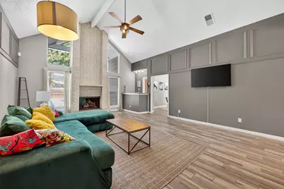 5310 Holly View Drive, Houston, TX 77091 - Photo 9