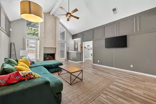 5310 Holly View Dr, Houston, TX 77091 - Photo 9