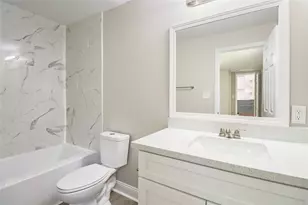 1306 W 6th St, Freeport, TX 77541 - Photo 11