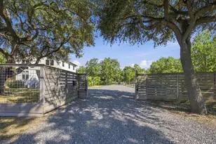 1808 Tabor St, Houston, TX 77009 - Photo 3