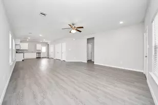 807 Jefferson Ave, Cleveland, TX 77327 - Photo 7