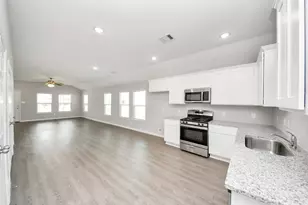 807 Jefferson Ave, Cleveland, TX 77327 - Photo 17