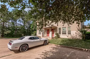 104 Yegua Cir, Huntsville, TX 77340 - Photo 3