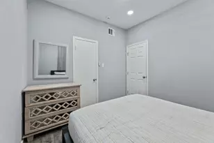 412 Drew St, Houston, TX 77006 - Photo 9