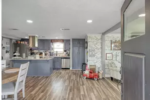 281 N Shady Oaks Dr, Point Blank, TX 77364 - Photo 5