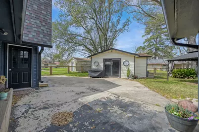 281 N Shady Oaks Drive, Point Blank, TX 77364 - Photo 31