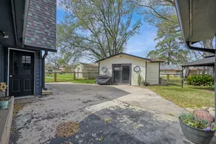 281 N Shady Oaks Dr, Point Blank, TX 77364 - Photo 31