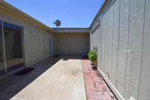 6814 Marshall Pl Dr, Beaumont, TX 77706 - Photo 19