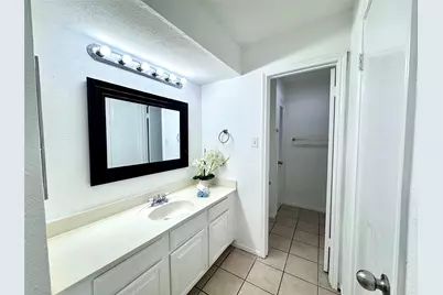 9901 Sharpcrest Street #M6, Houston, TX 77036 - Photo 19