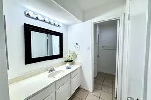 9901 Sharpcrest St, Houston, TX 77036 - Photo 19