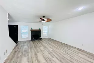 9901 Sharpcrest St, Houston, TX 77036 - Photo 11