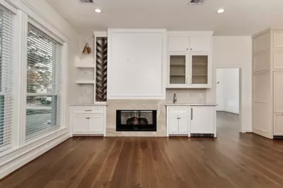 170 Golden Shadow Circle, The Woodlands, TX 77381 - Photo 13