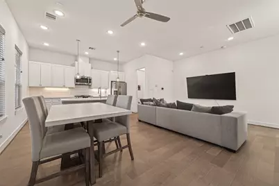 315 Cyclamen Street, Houston, TX 77018 - Photo 9