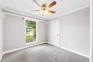 9806 Tanager Ln, Conroe, TX 77385 - Photo 11